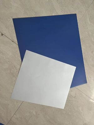 Płyty drukowane z aluminium CTCP z pojedynczym warstwą i efektywnością energetyczną laserową 100-140 Mj/cm2 w nadającym się do żeglugi opakowaniach
