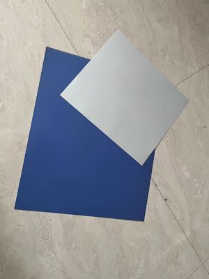 Precyzyjne aluminiowe płyty drukarskie CTCP o szerokości zwoju 1350 mm i energii lasera 100-140 MJ/cm2