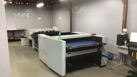 220V napięcie standardowe 2020 lata Maszyna do wytwarzania płyt cieplnych wymiar fizyczny 2300*1255*1200mm Powtarzalność płyty ± 5 μm