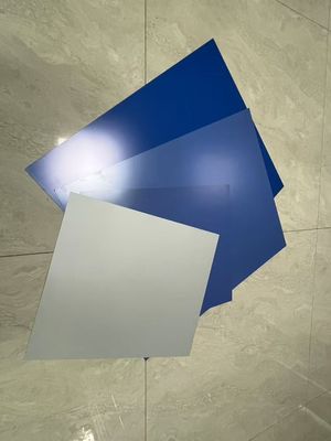 Płytka termiczna CTP z maksymalną szerokością cewki 1350 mm i czasem rozwoju 25 ± 5 s Czas trwania 18 miesięcy