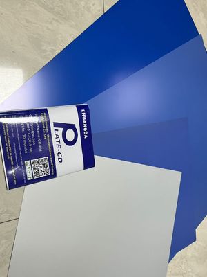 Płyta CTP bezprocesowa CD-RM z 18-miesięcznym okresem ważności i maksymalną szerokością zwoju 1350 mm do druku komercyjnego