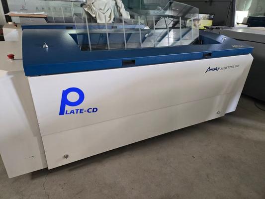 Półautomatyczna komputerowa na cylindryczna płyta drukarska 220V, innowacyjna technologia zapewniająca precyzyjne obrazowanie płyt i spójny druk